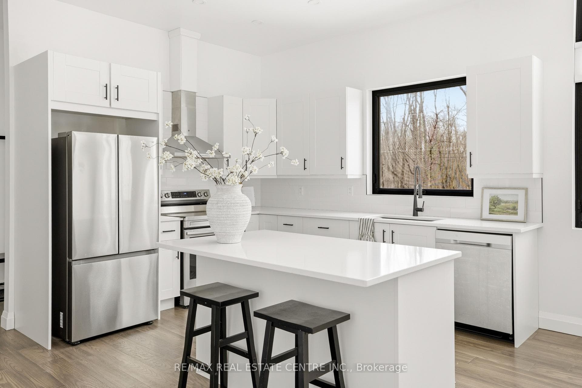 3441 Louis Lane photo 9