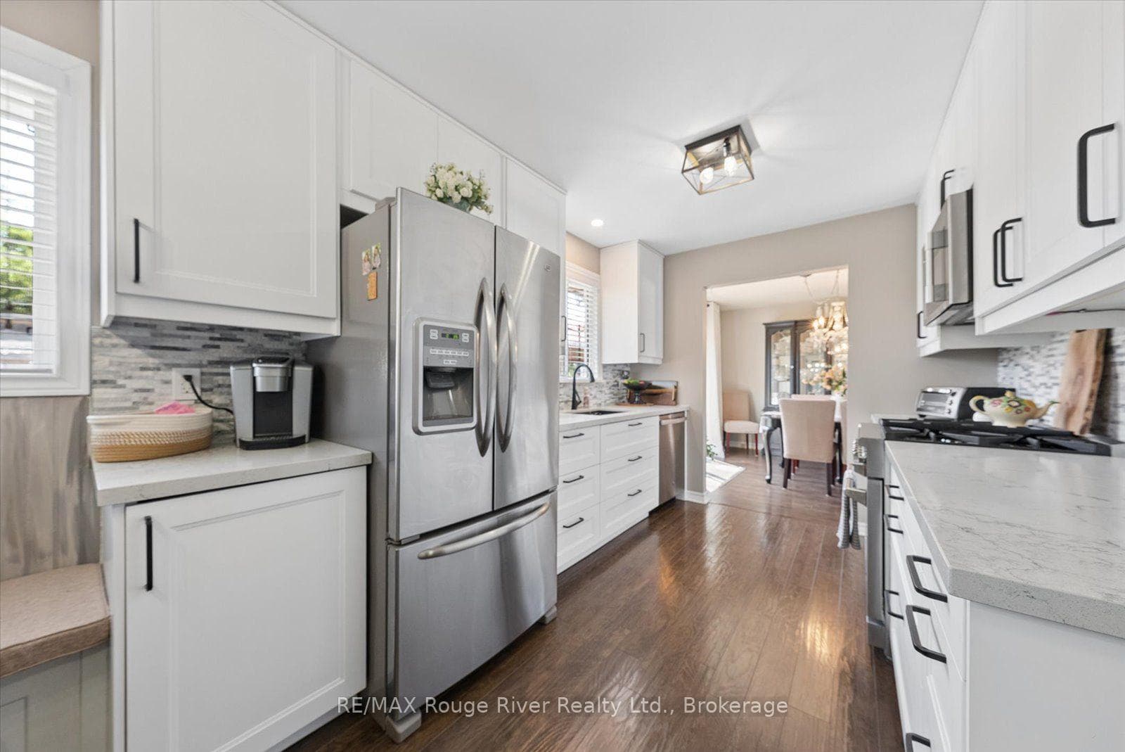 8 St. James Street photo 14