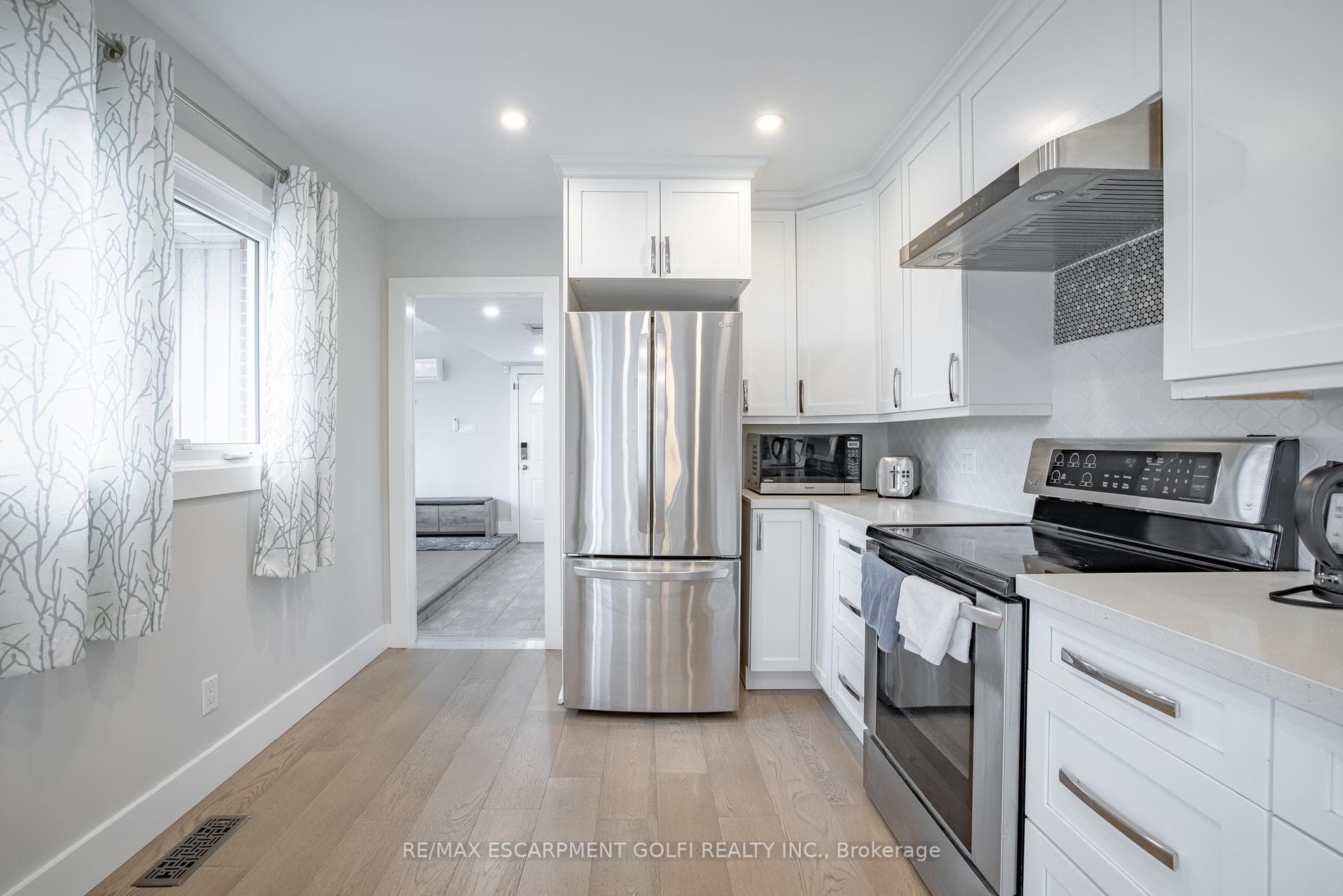 6977 Mcgill Street photo 10