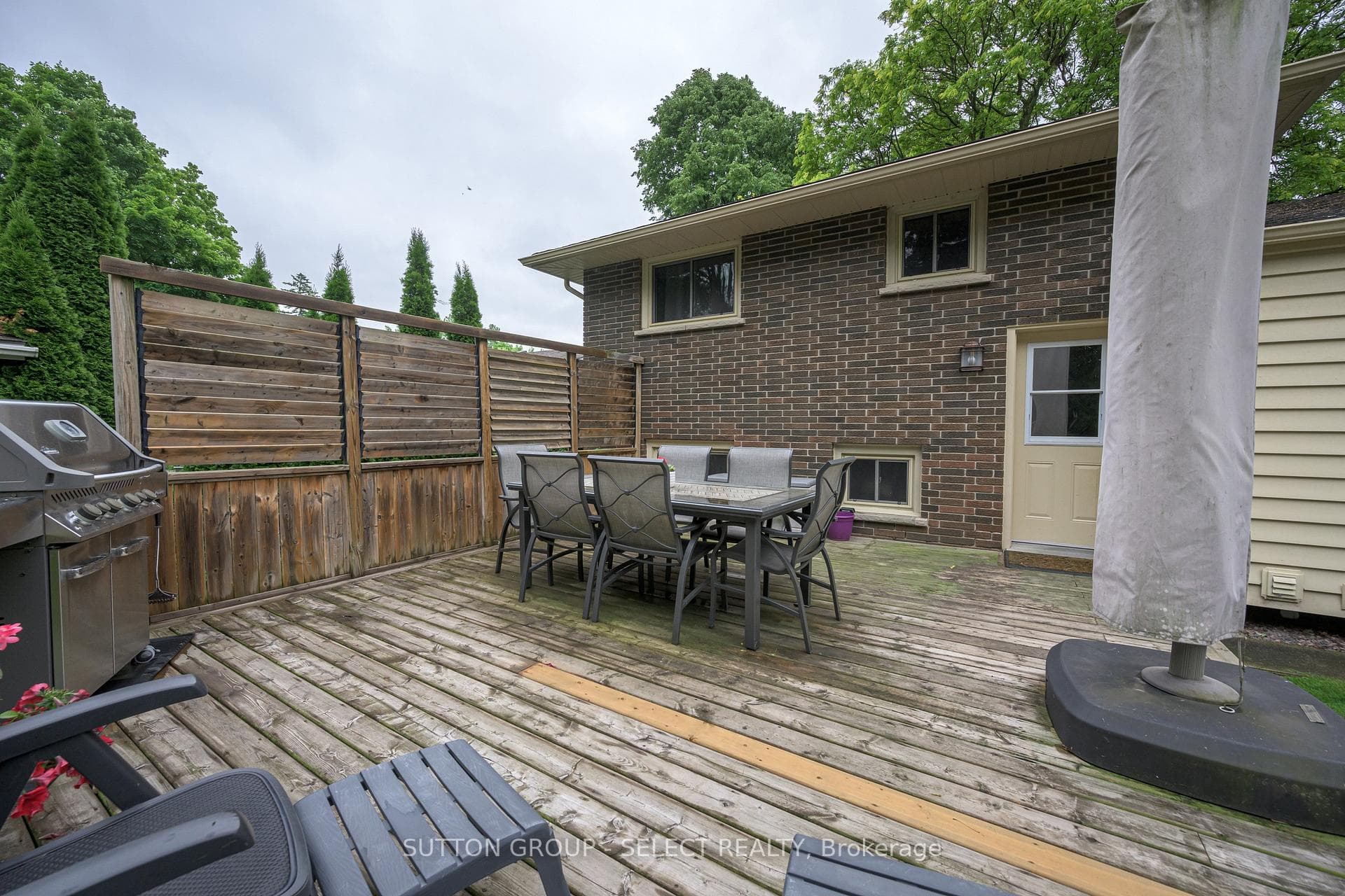 643 Dunboyne Crescent photo 7