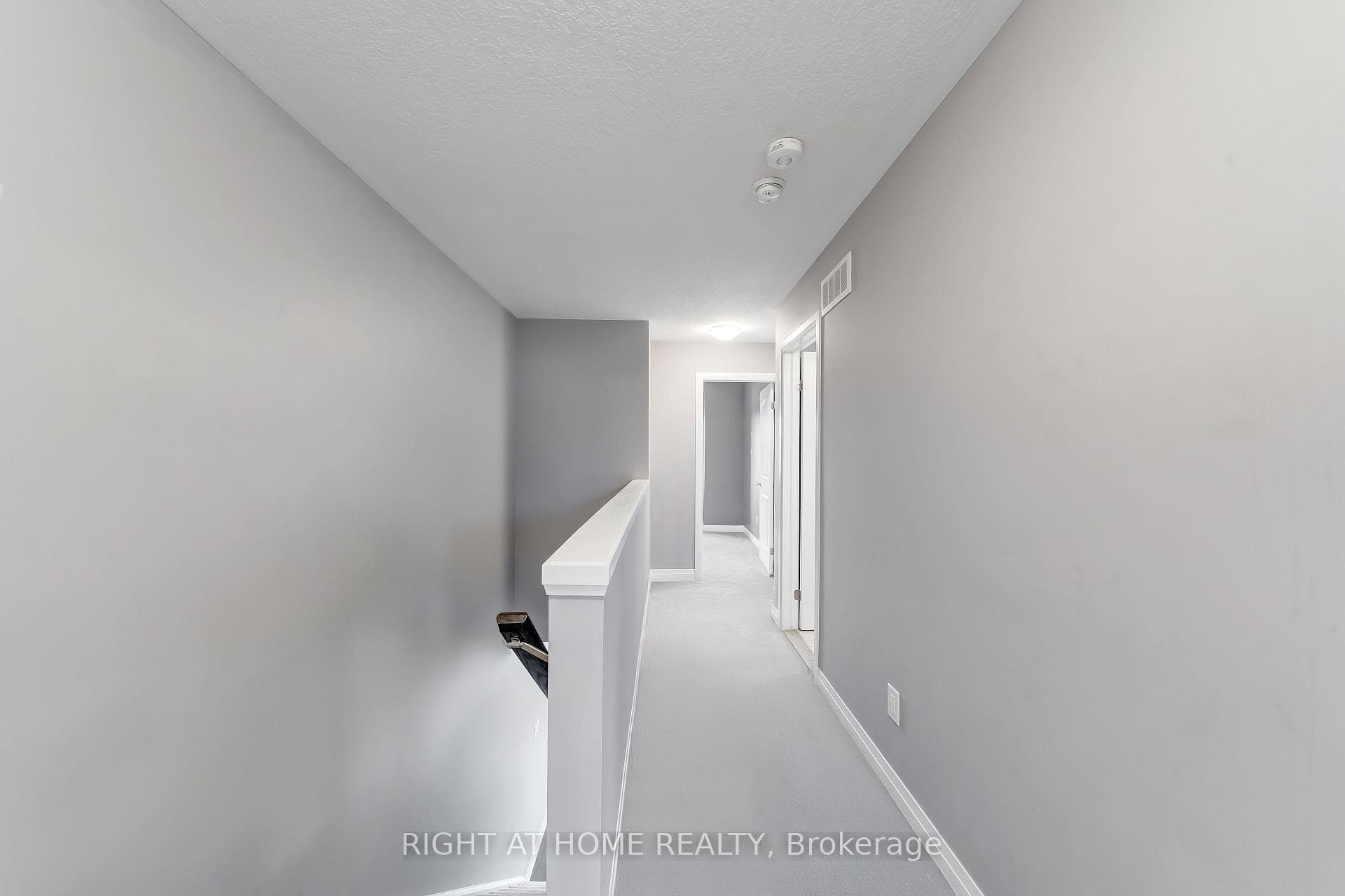 9 Ridgemount Street photo 20
