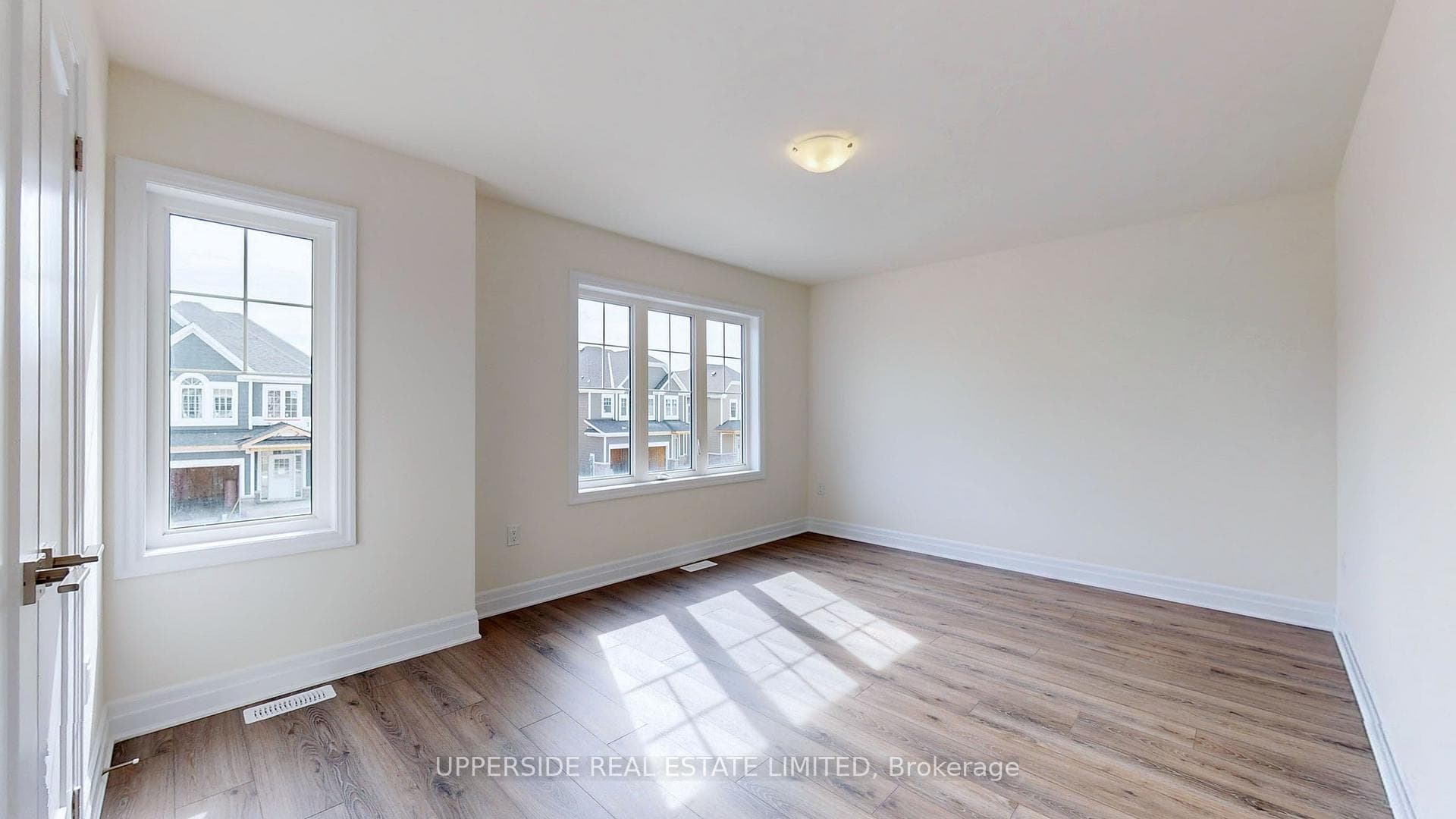 17 Shapira Avenue photo 27