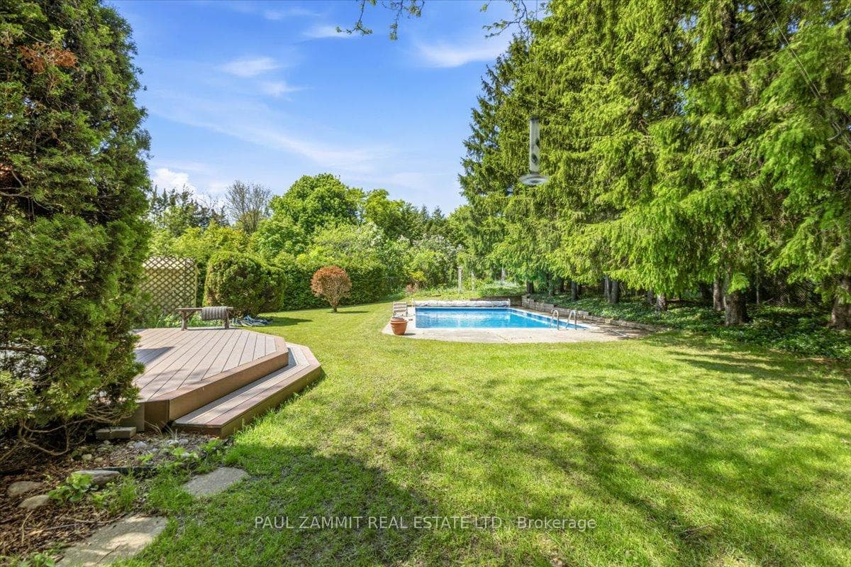 56 Coral Harbour Crescent photo 29