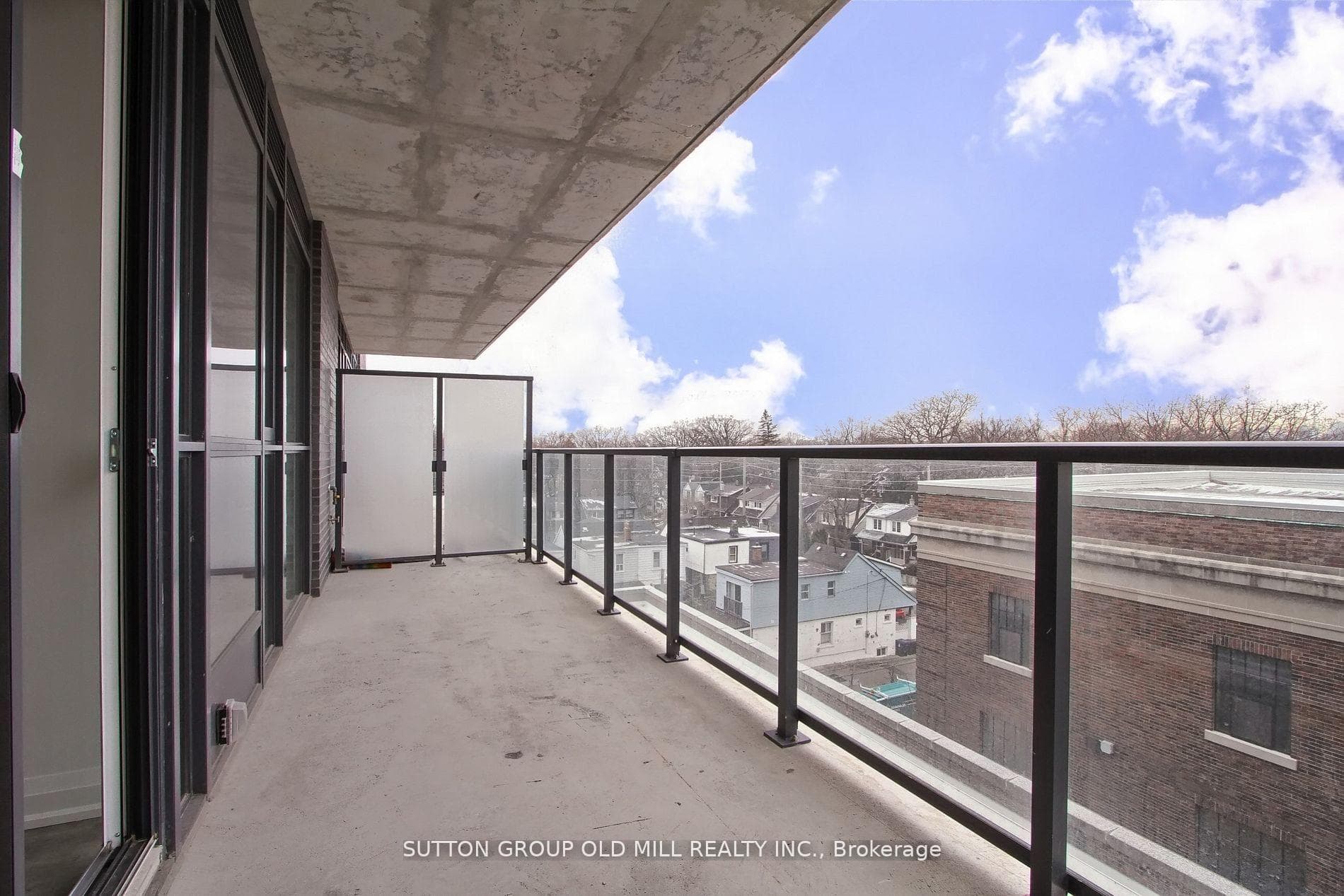2369 Danforth Avenue Unit 516 photo 17