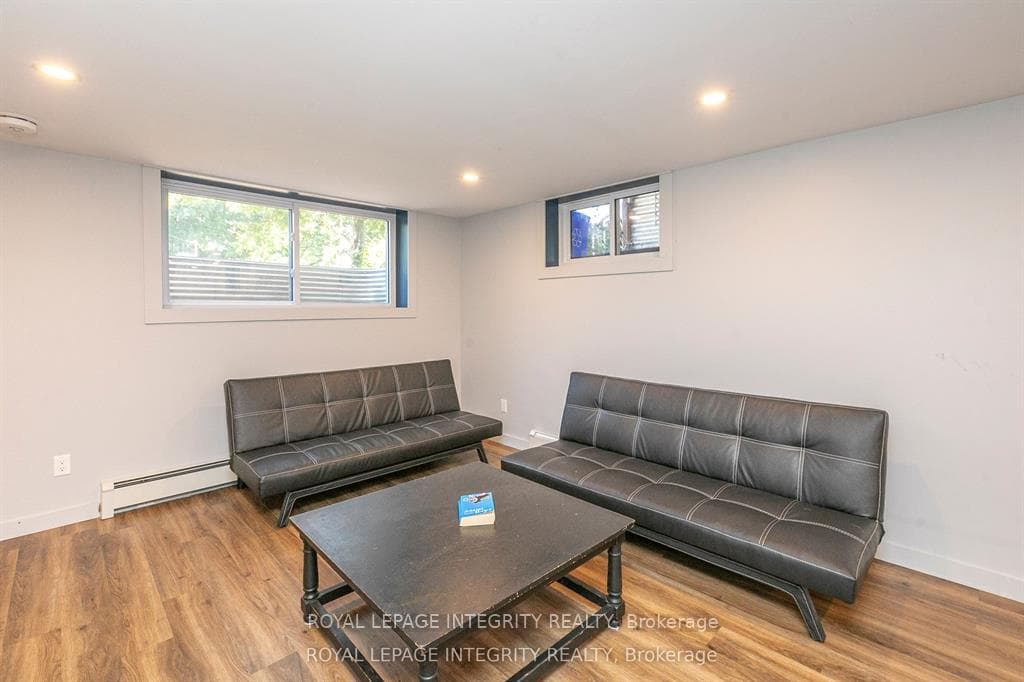 2347 Baseline Road photo 22