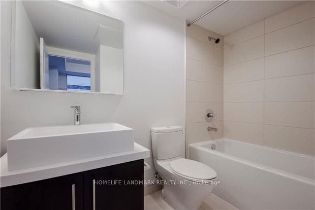 1080 Bay Street Unit 1502 photo 13