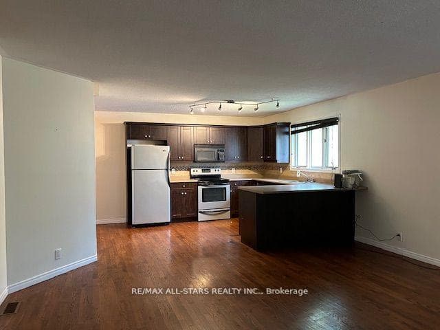 28 Tupper Street Unit A photo 4