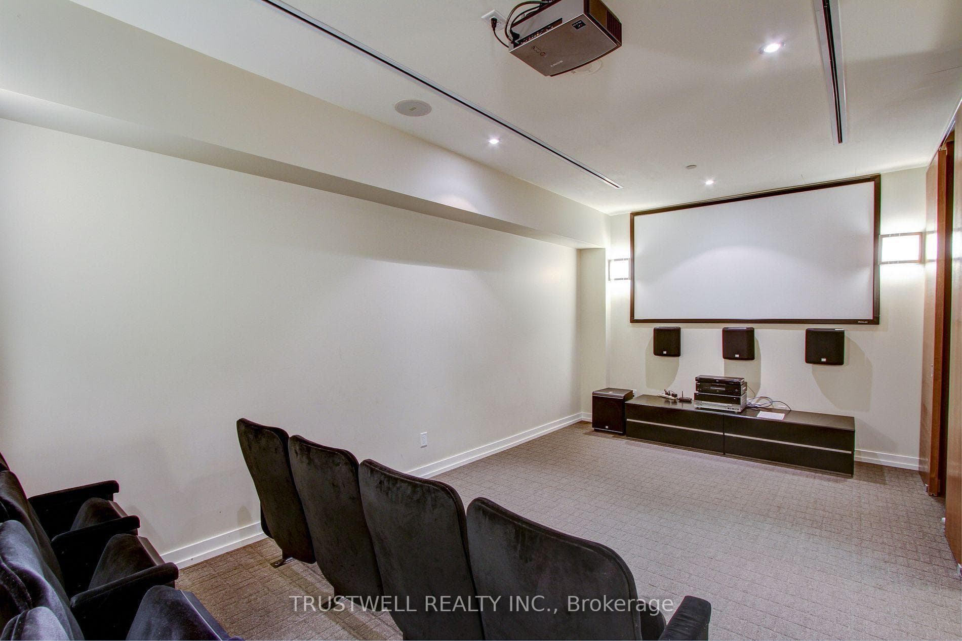 2191 Yonge Street Unit 1001 photo 20
