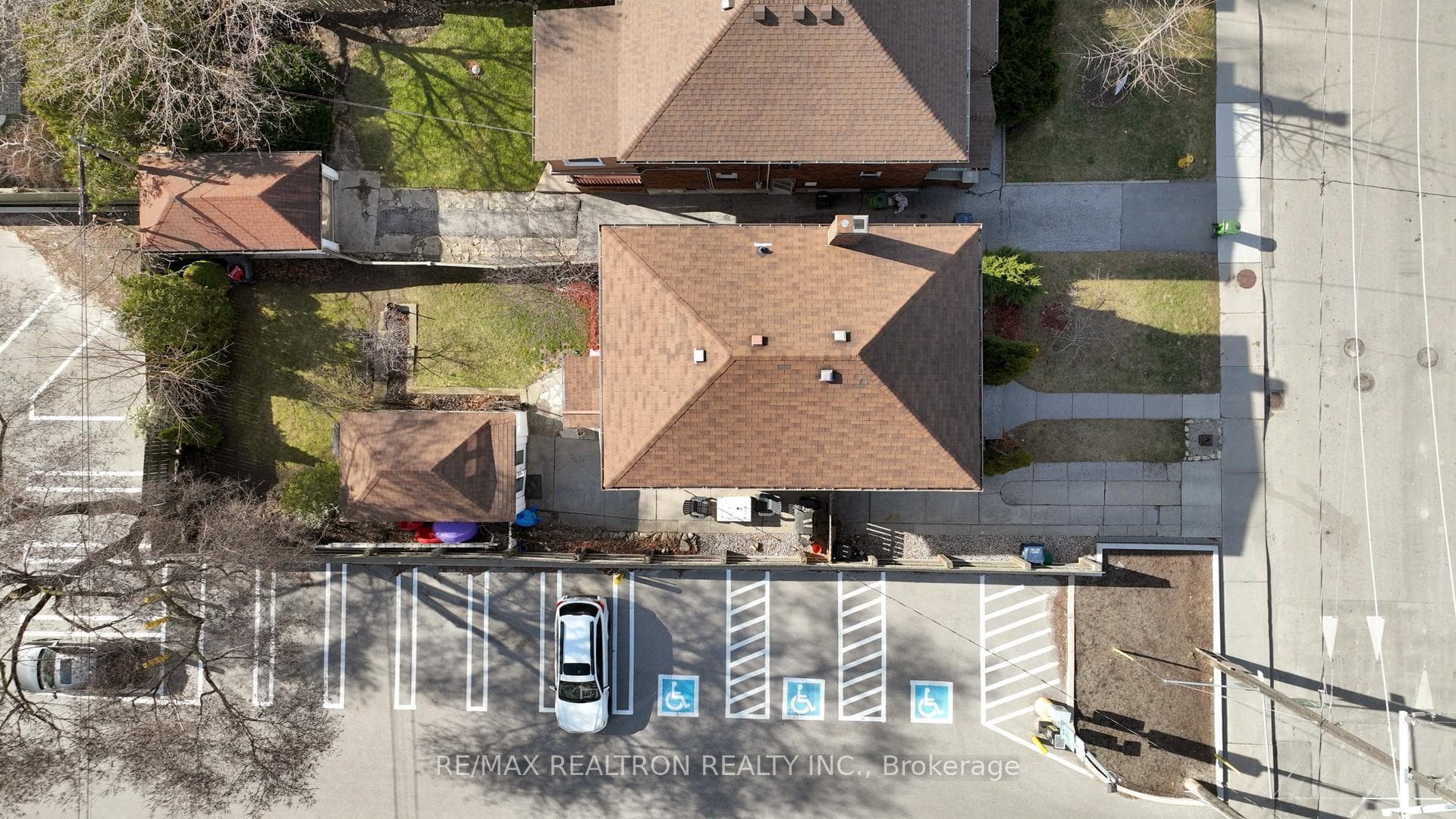 20 Riverview Gardens photo 29