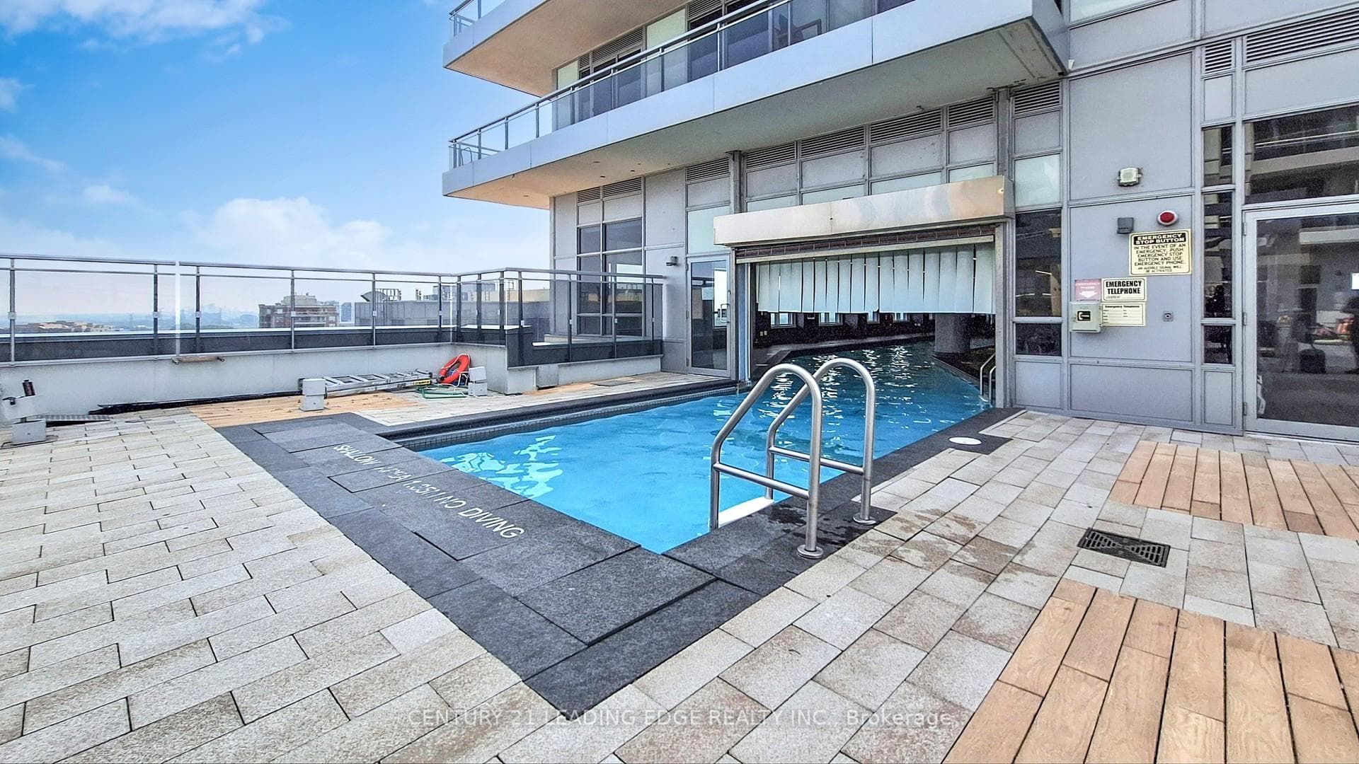 9205 Yonge Street Unit 1611 photo 8