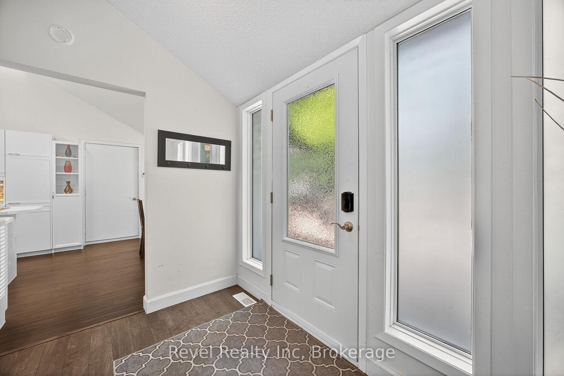 78 FOREST Circle photo 4