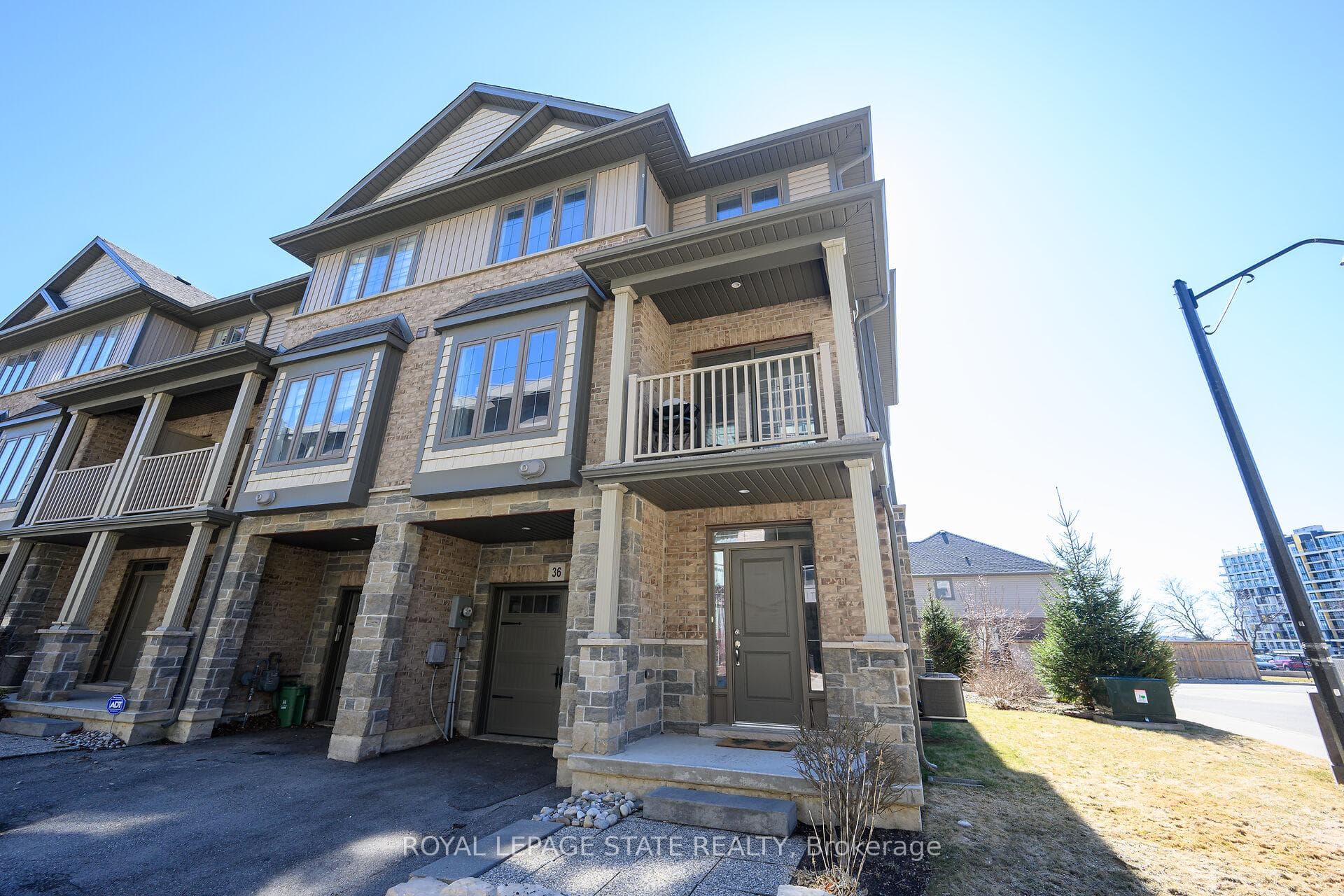 36 Southshore Crescent photo 29