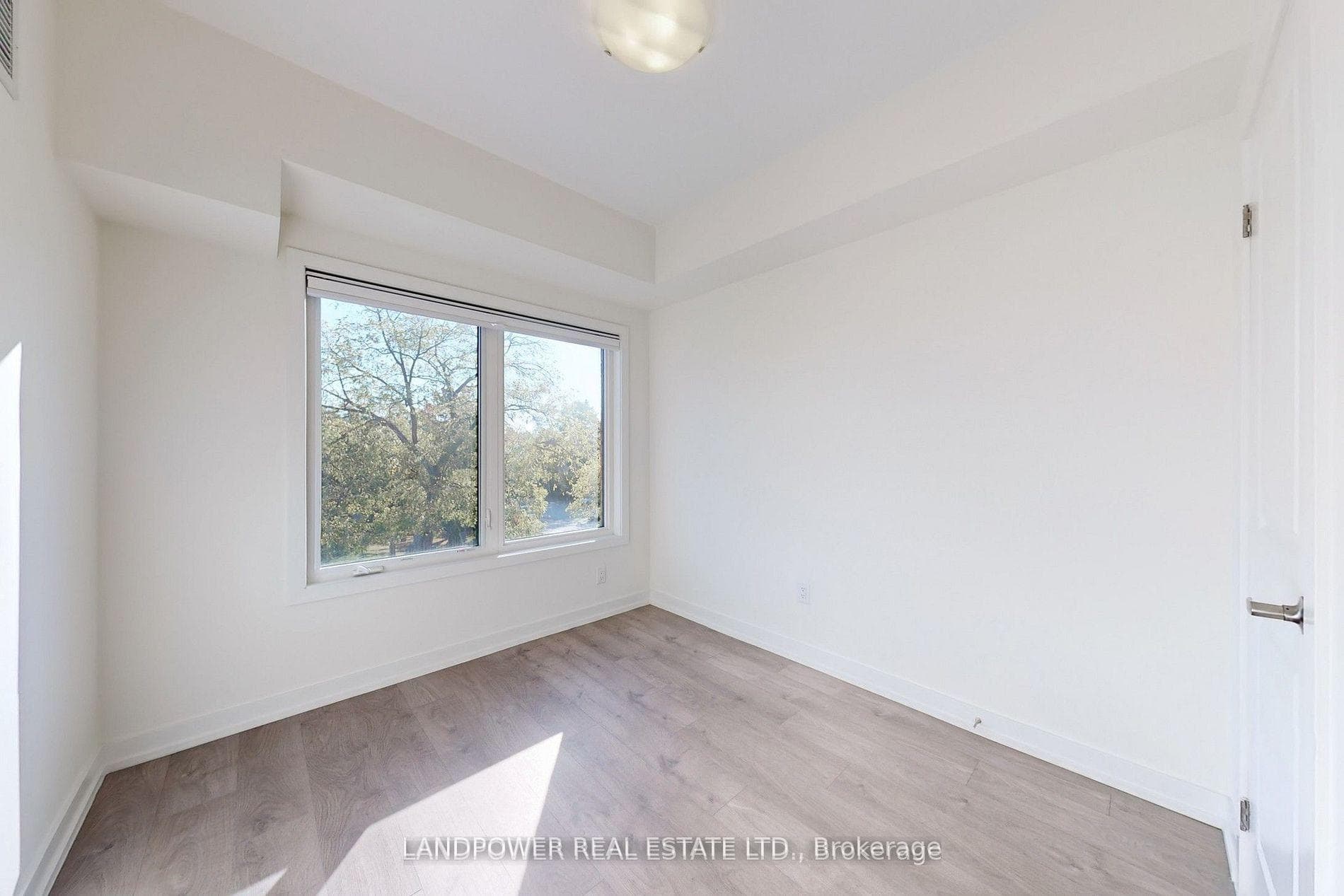 60 Elizabeth Street Unit 3305 photo 30