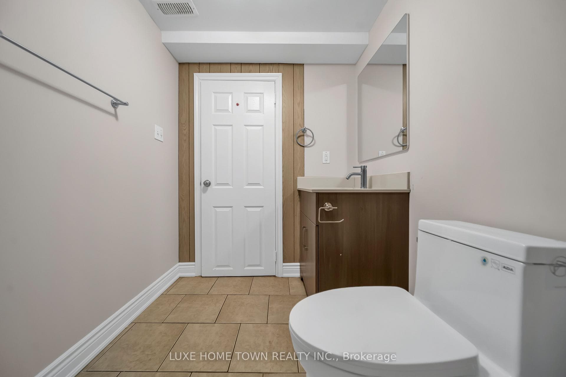 46 Elmwood Avenue photo 37