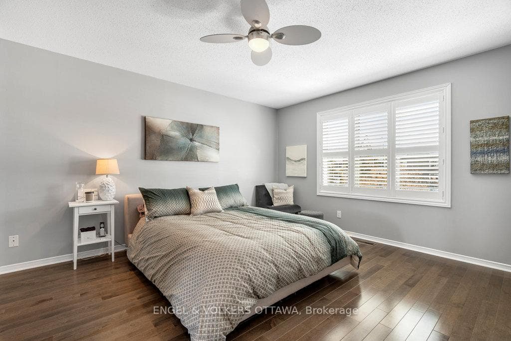 64 Folison Street photo 15