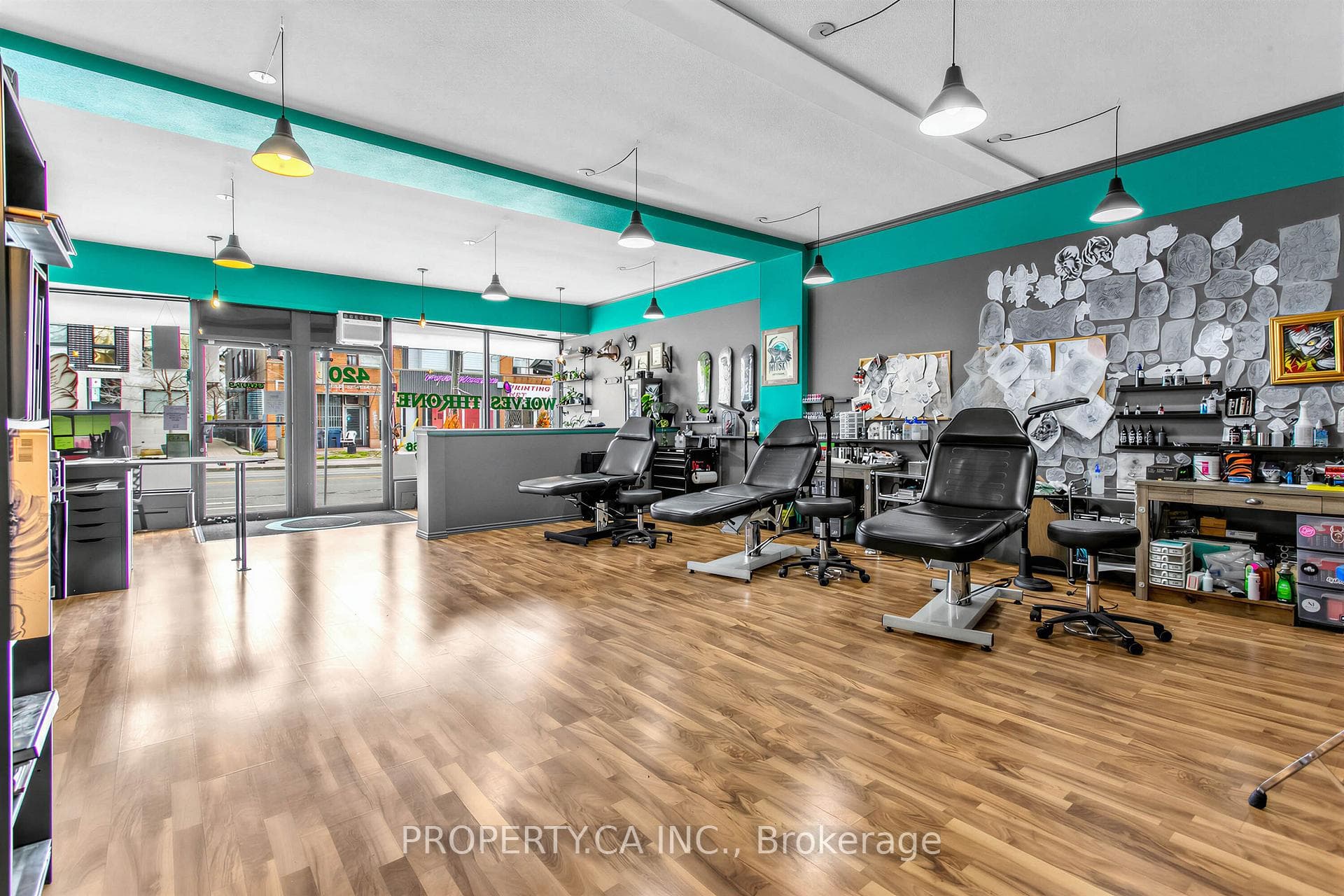 420 Royal York Road photo 7
