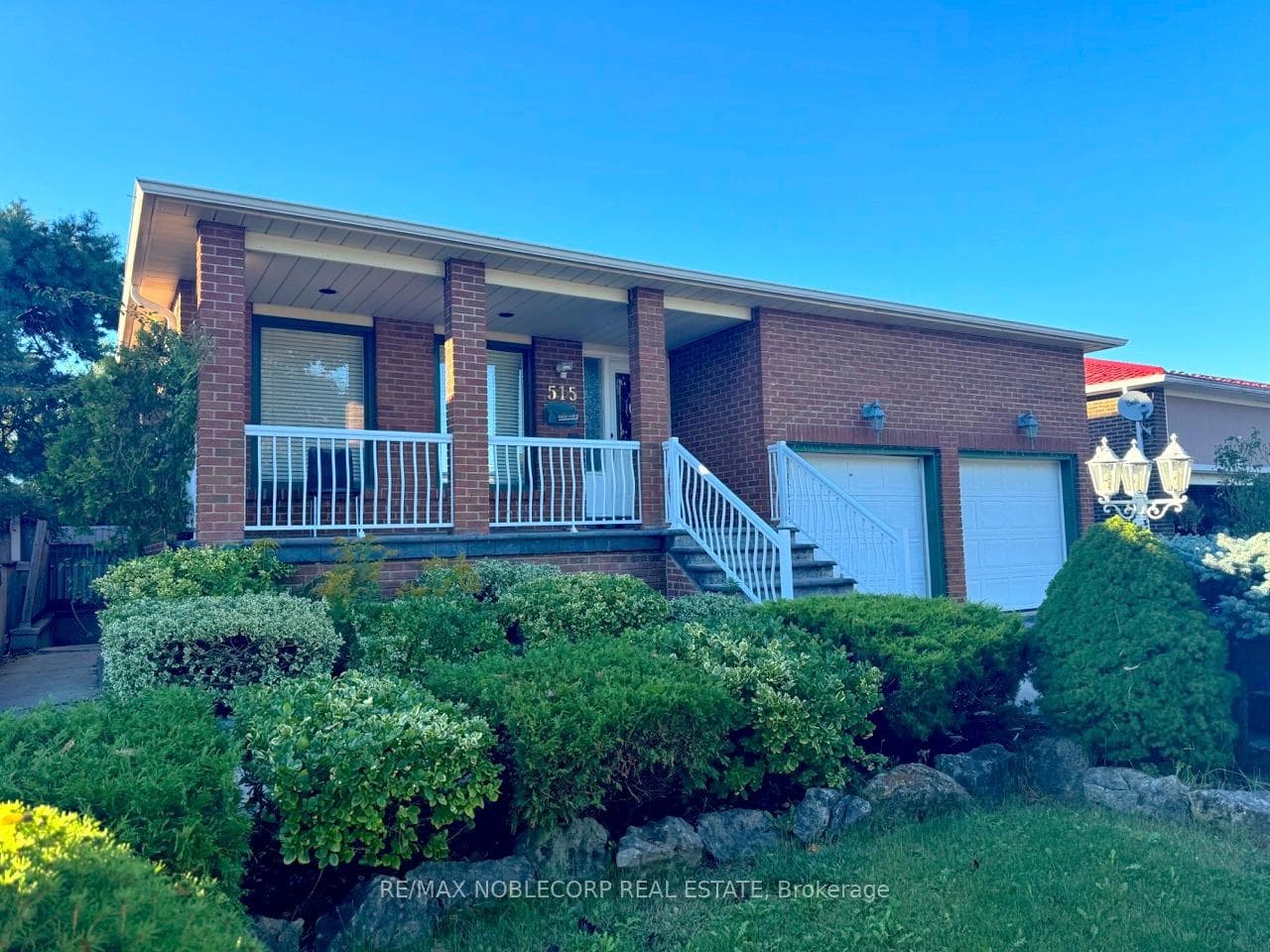 515 Louis Drive Unit Upper photo 2