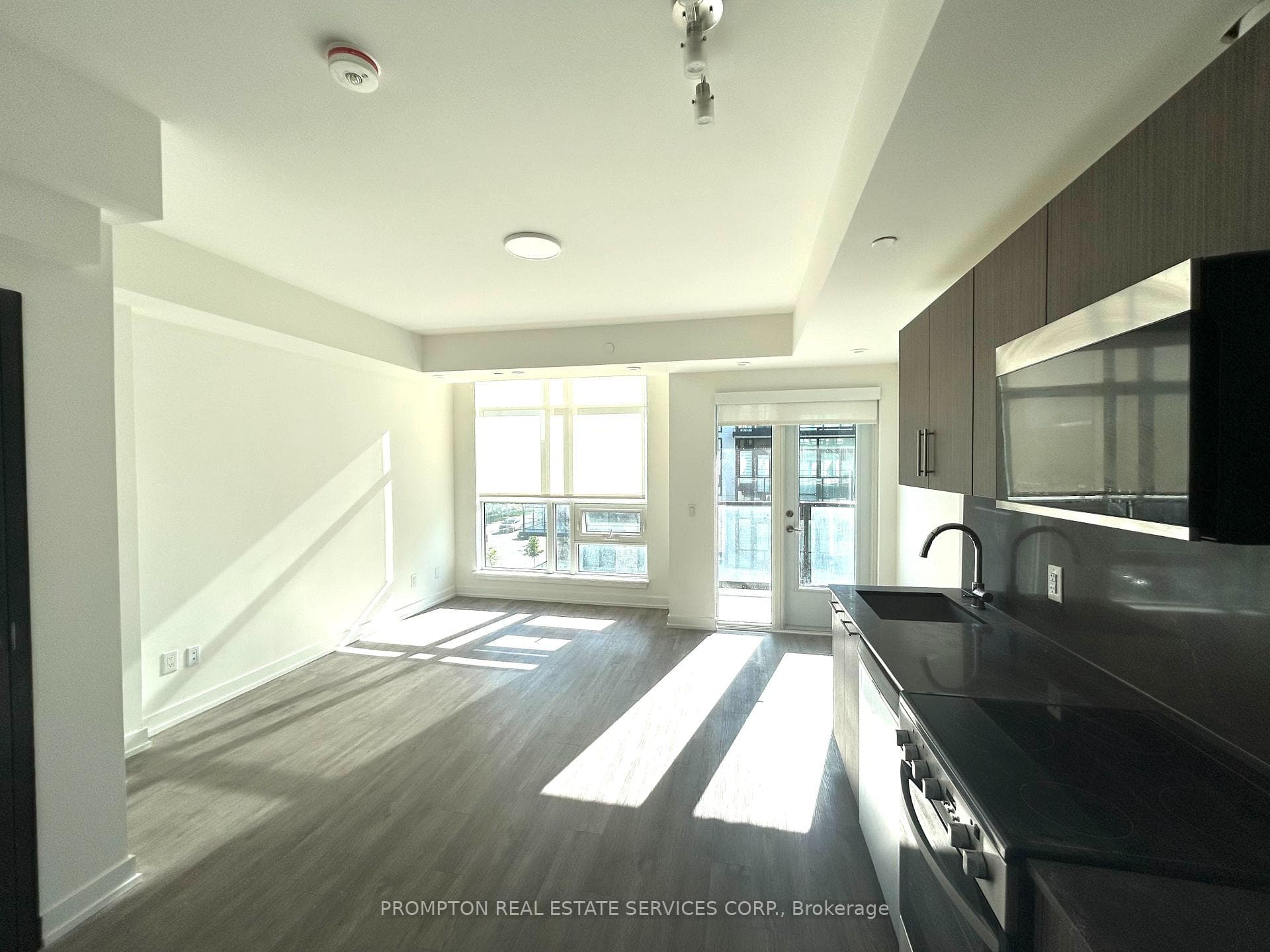 871 Sheppard Avenue Unit 41 photo 2