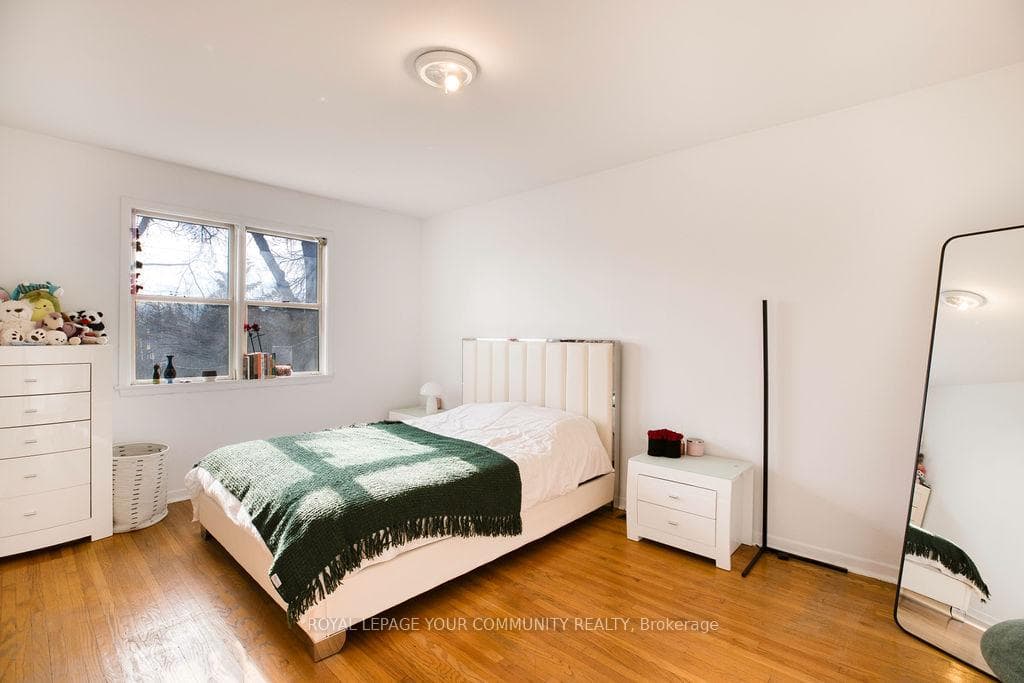 69 Royal Orchard Boulevard photo 28