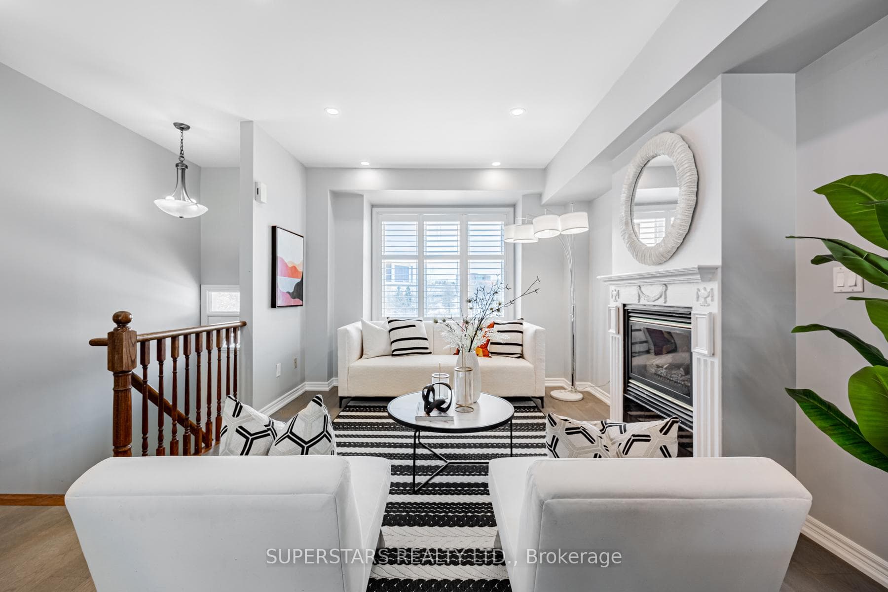74 Pond Drive photo 1