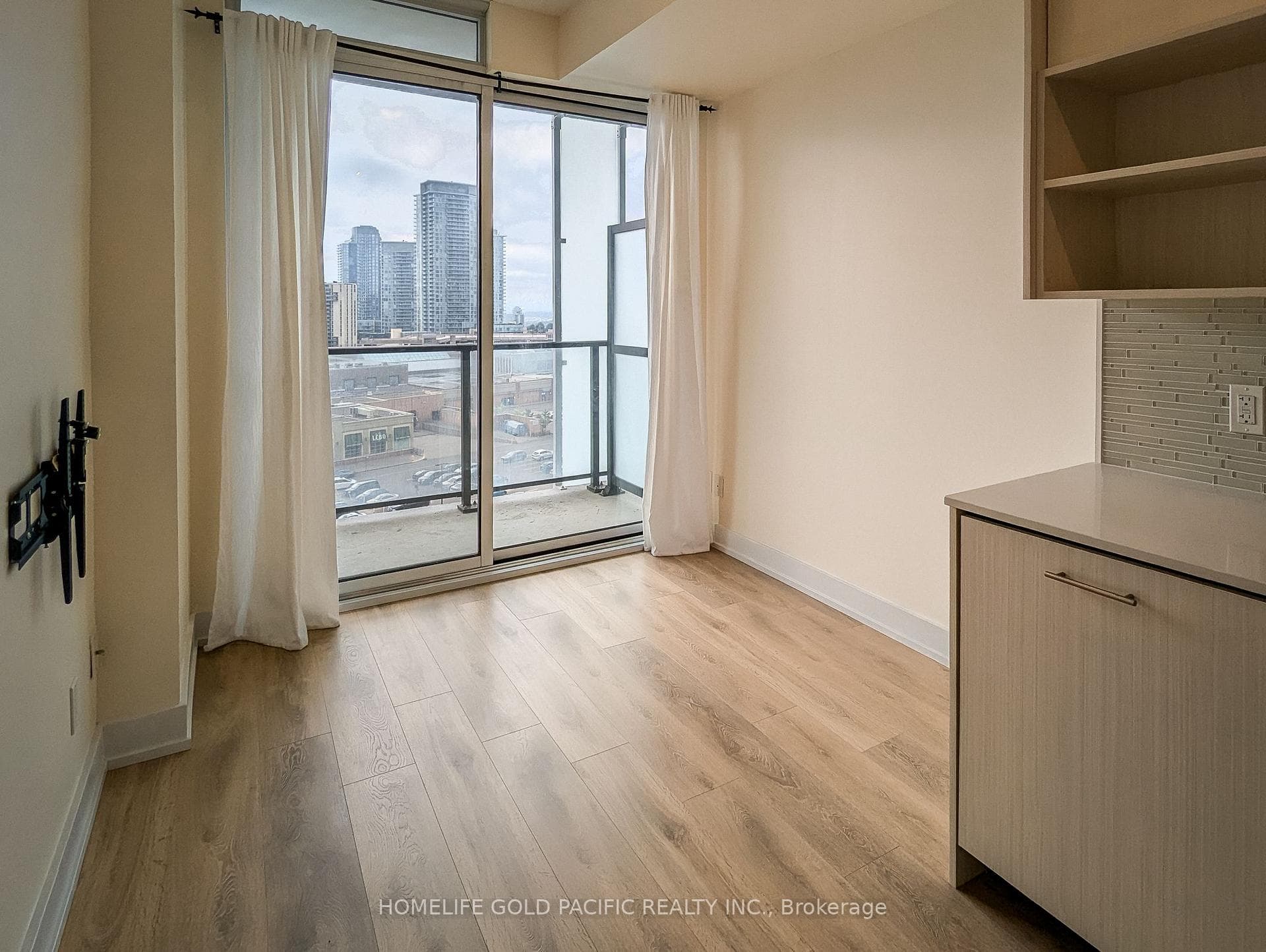 128 Fairview Mall Drive Unit 1001 photo 6