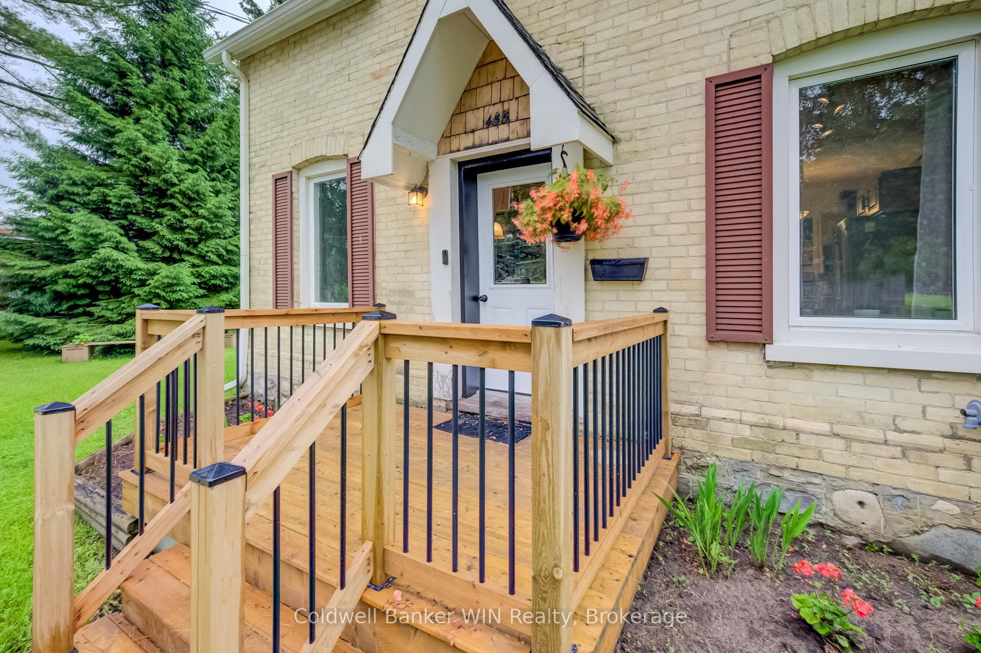 455 Durham Street photo 5