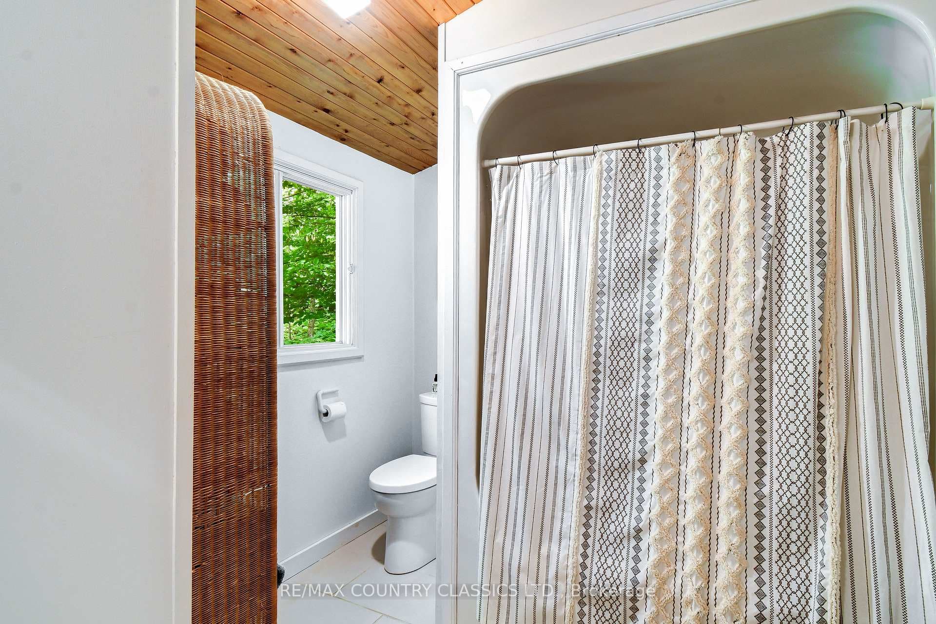342 Jennison Road photo 48