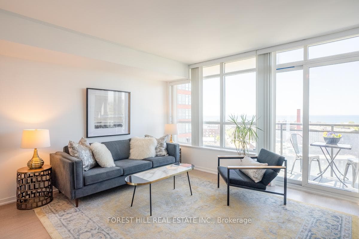 38 Joe Shuster Way Unit 1515 photo 2