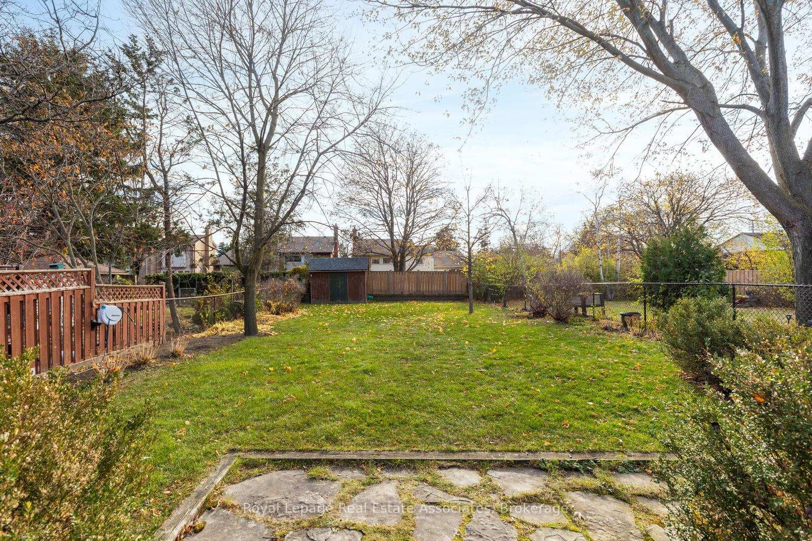 4384 Treetop Court photo 41
