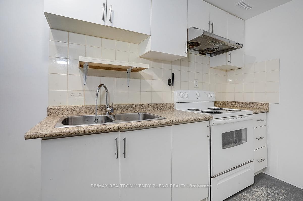 10 Wilket Creek Road photo 42