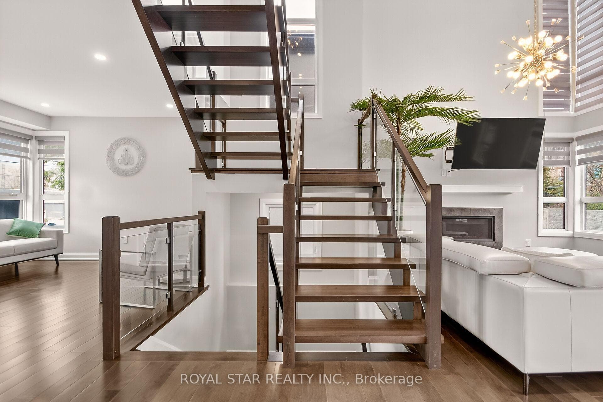 17 Rideau Heights Drive photo 19