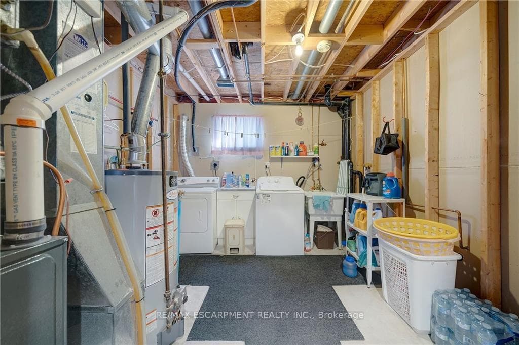 55 Latzer Crescent photo 26