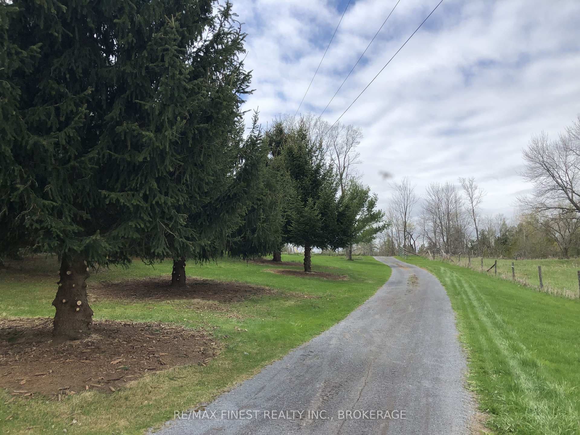180 Napanee Road photo 33