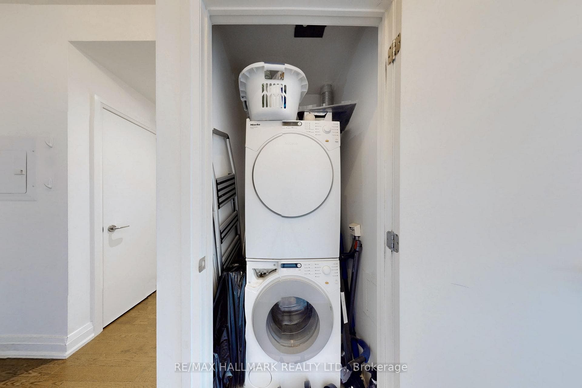 80 John Street Unit 3804 photo 24