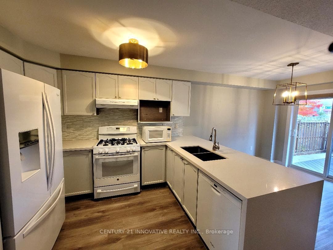 76 Bettina Place photo 24