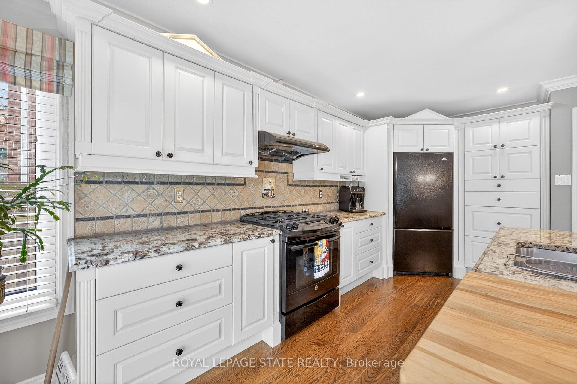 3086 Swansea Drive photo 10