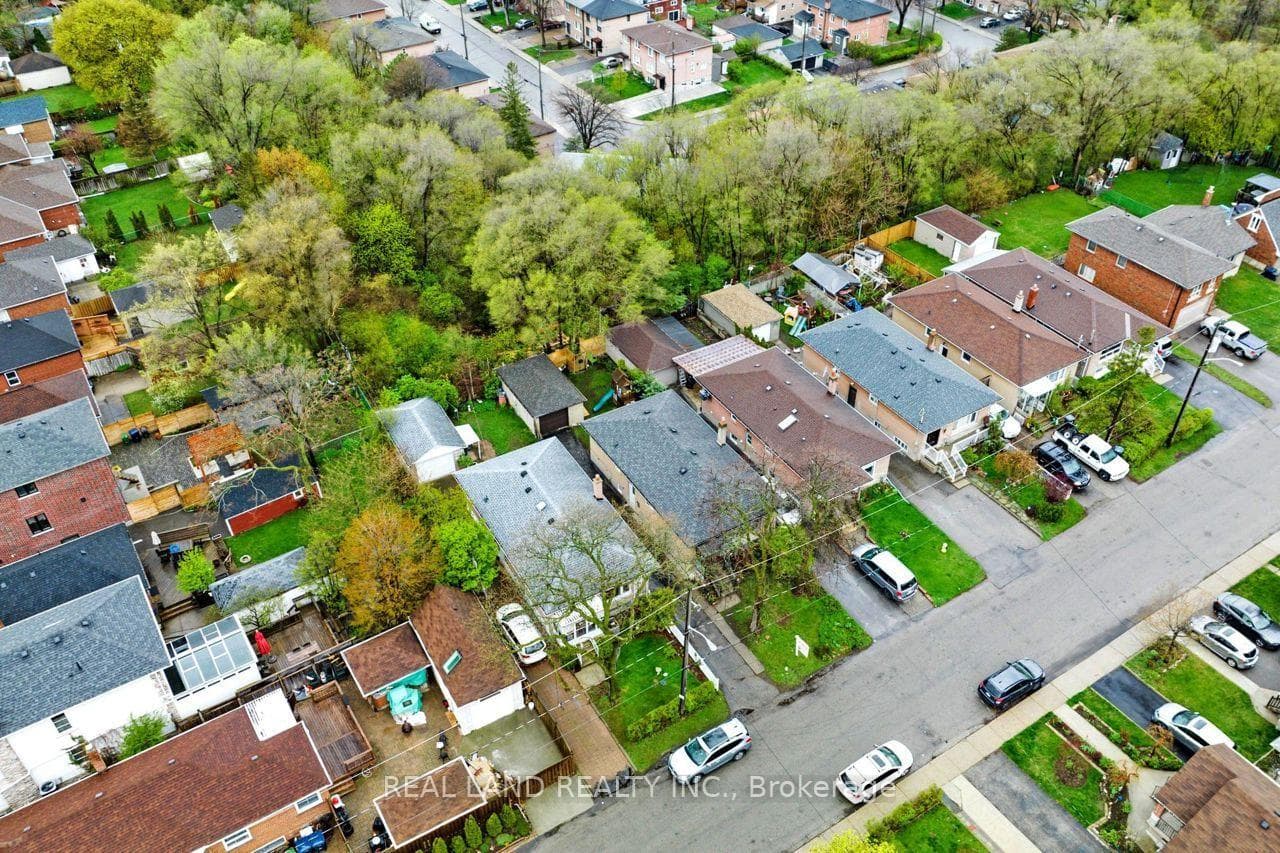 26 Glamis Avenue photo 11