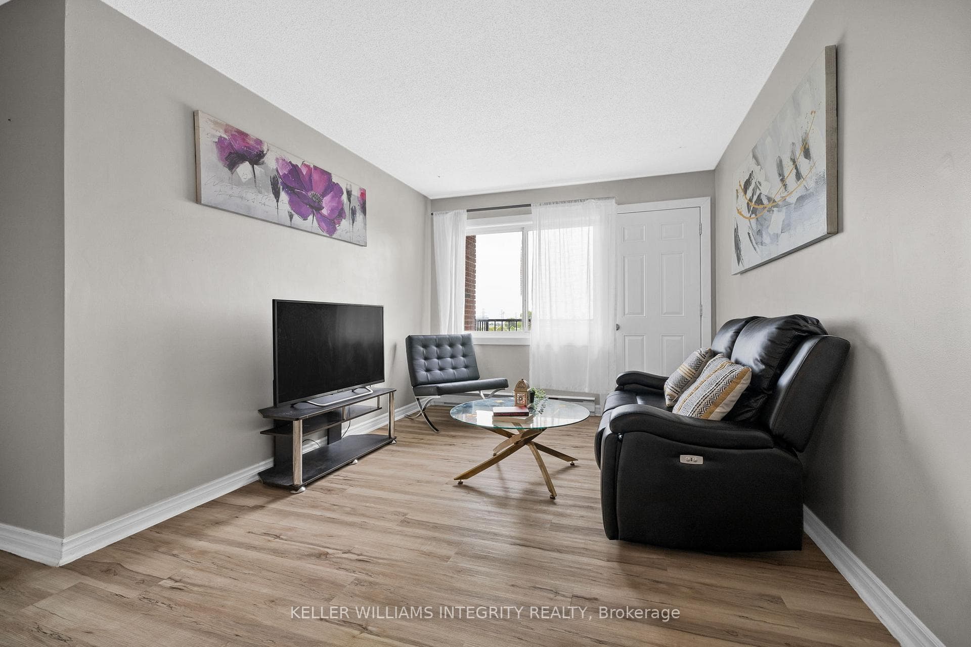 2041 ARROWSMITH Drive Unit 402C photo 16