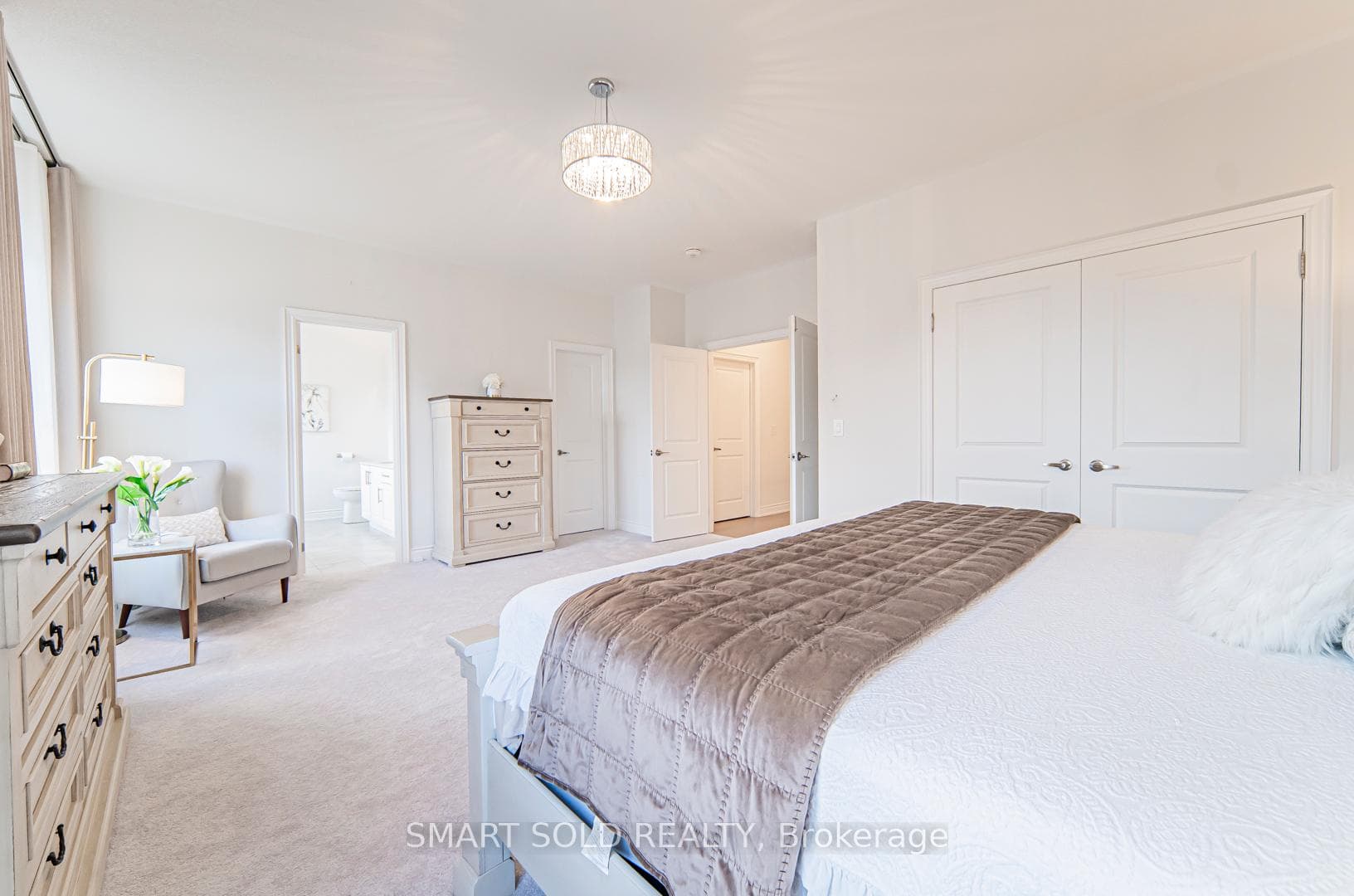 51 Longworth Avenue photo 13