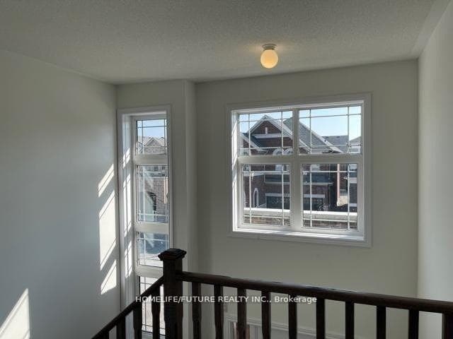 1166 Sepia Square photo 10