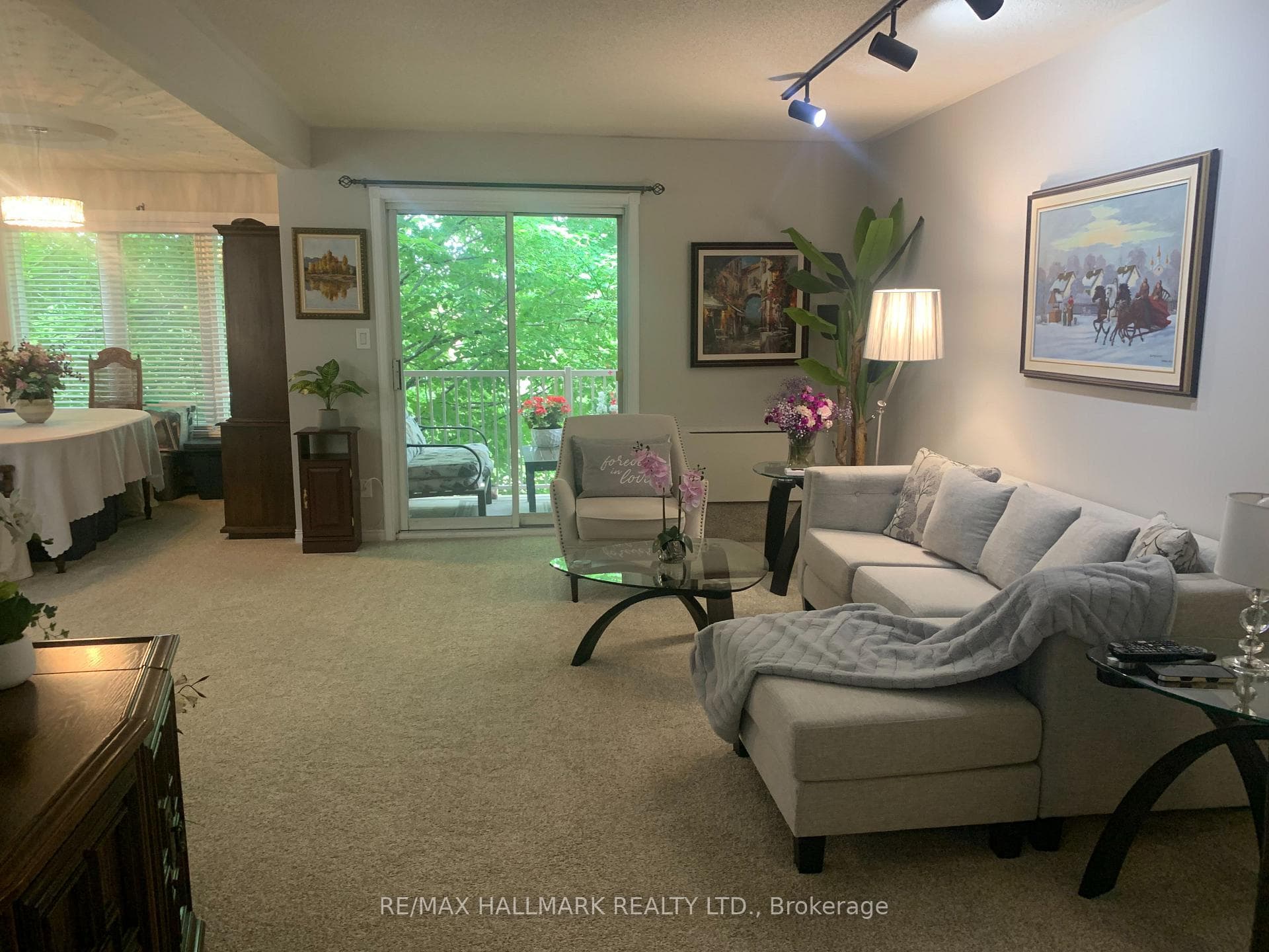 3050 Pinemeadow Drive Unit 62 photo 3