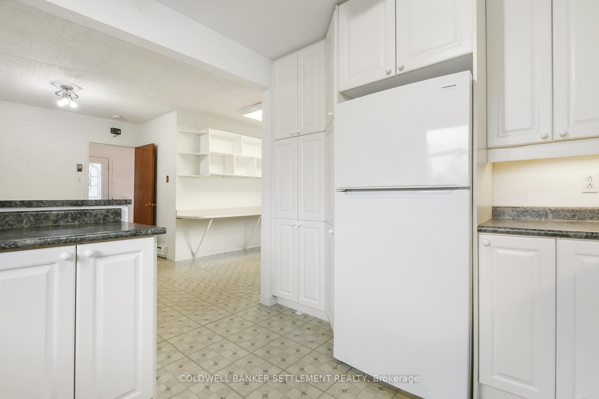 7 Parker Avenue photo 16