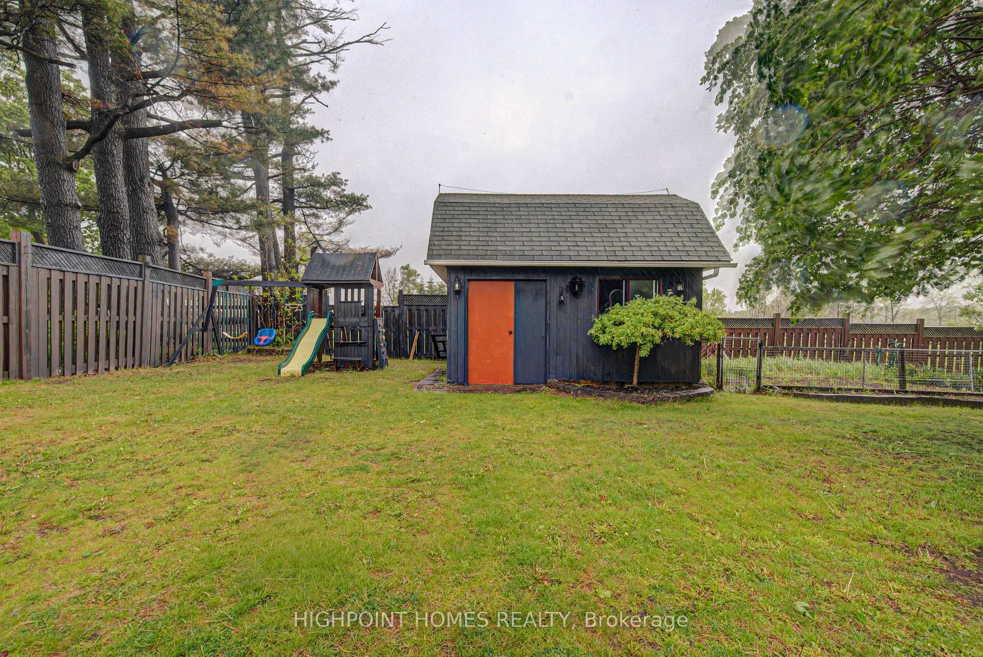 5438 Trafalgar Road photo 42
