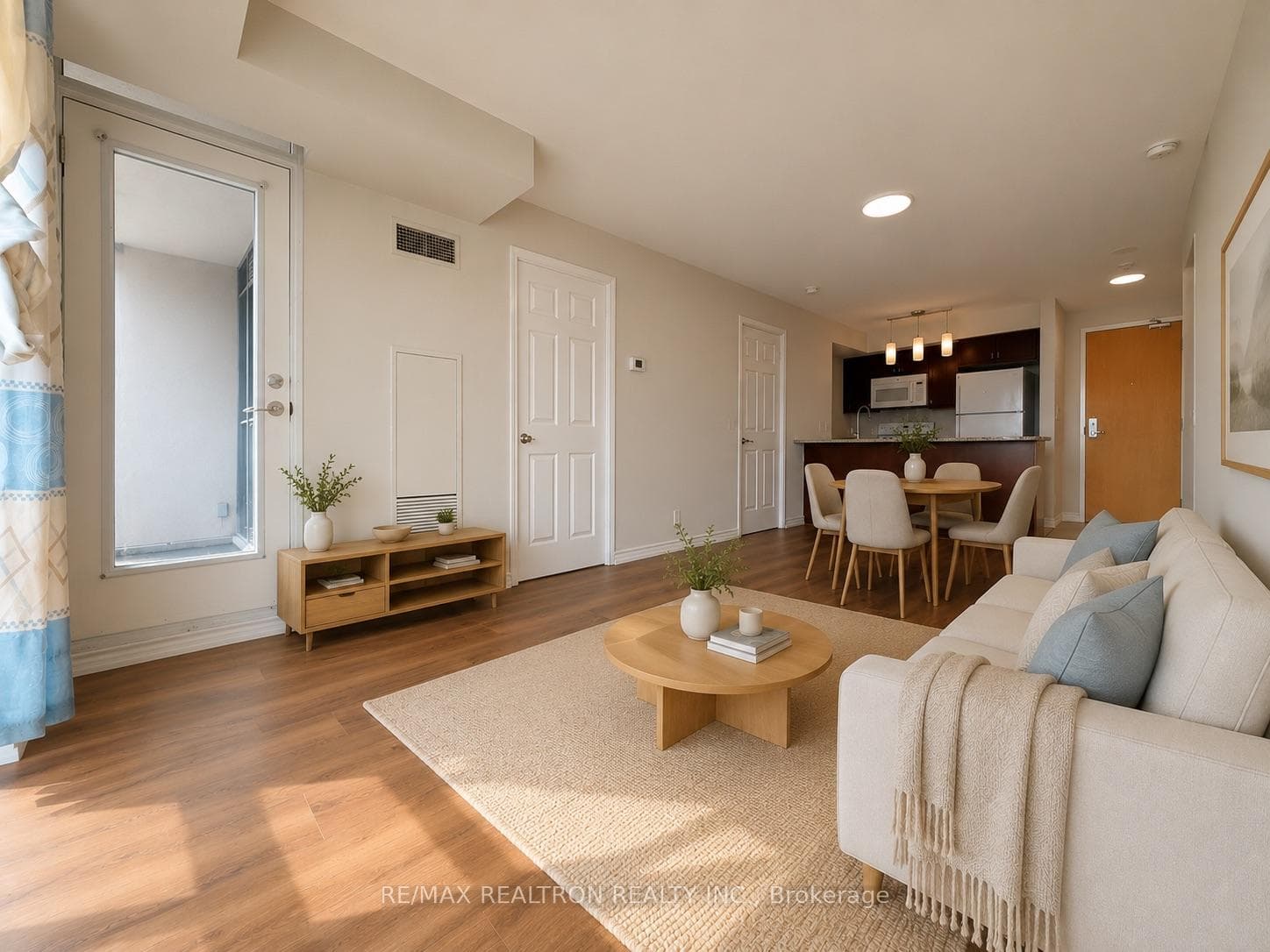 68 Grangeway Avenue Unit 908 photo 6