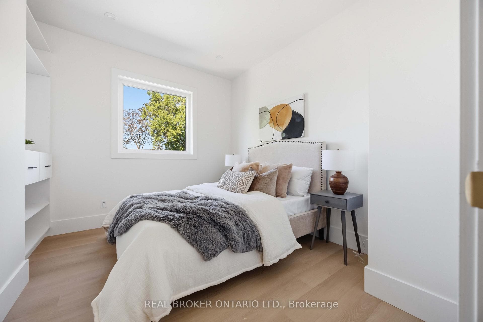 102 Boultbee Avenue Unit D photo 26
