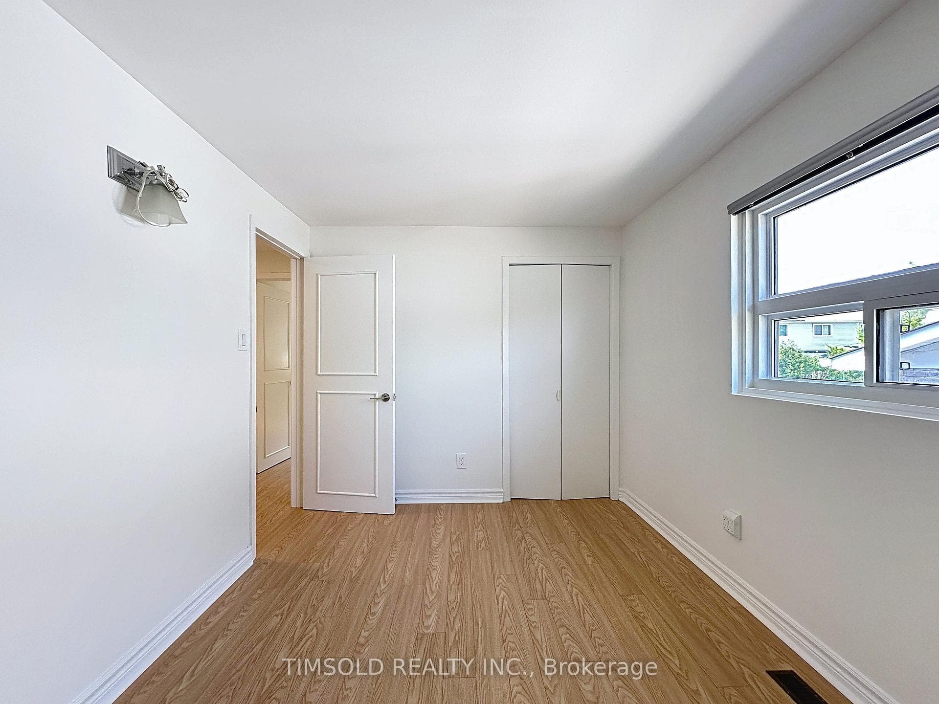 6 Lofthouse Square photo 31