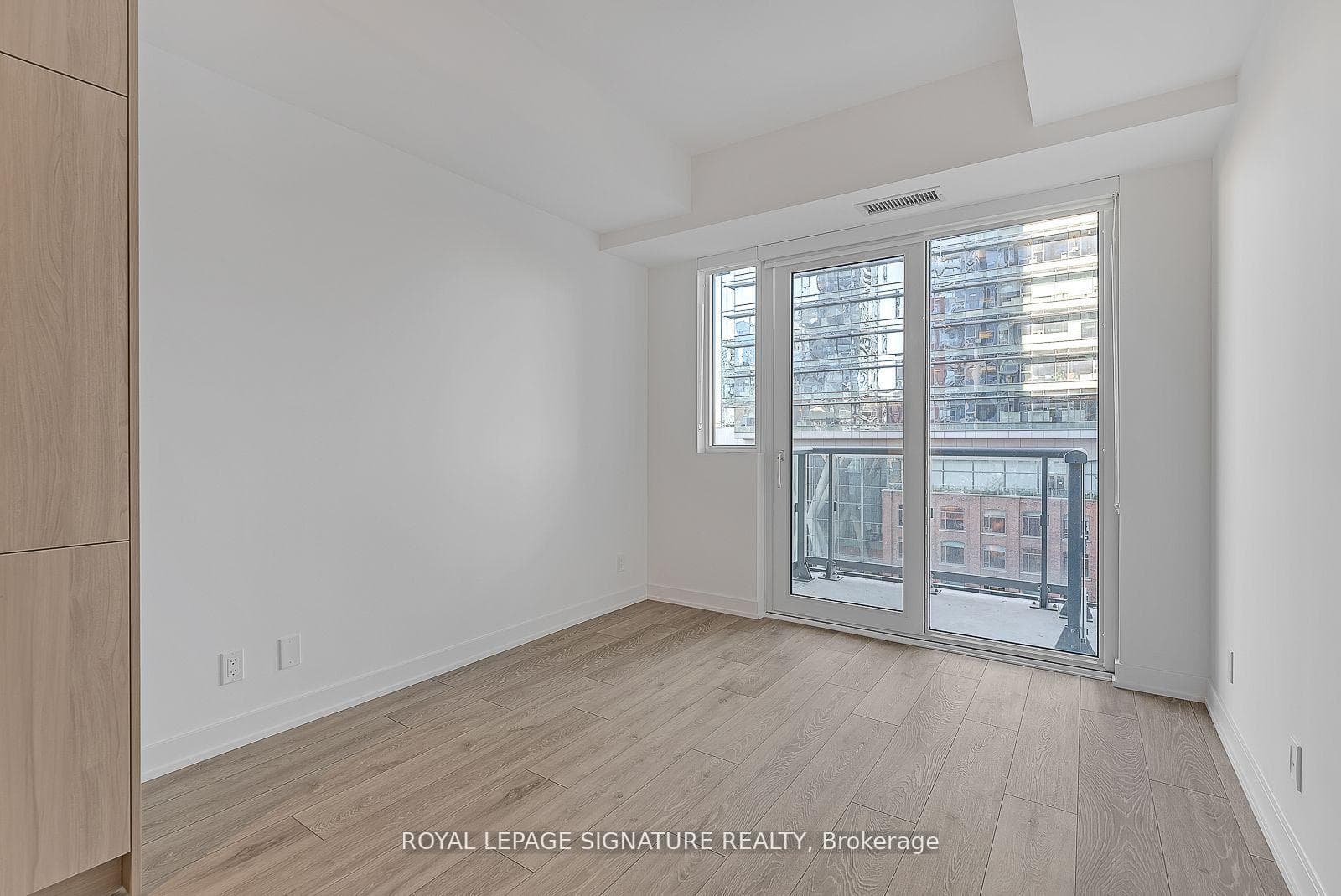 108 Peter Street Unit 2501 photo 5