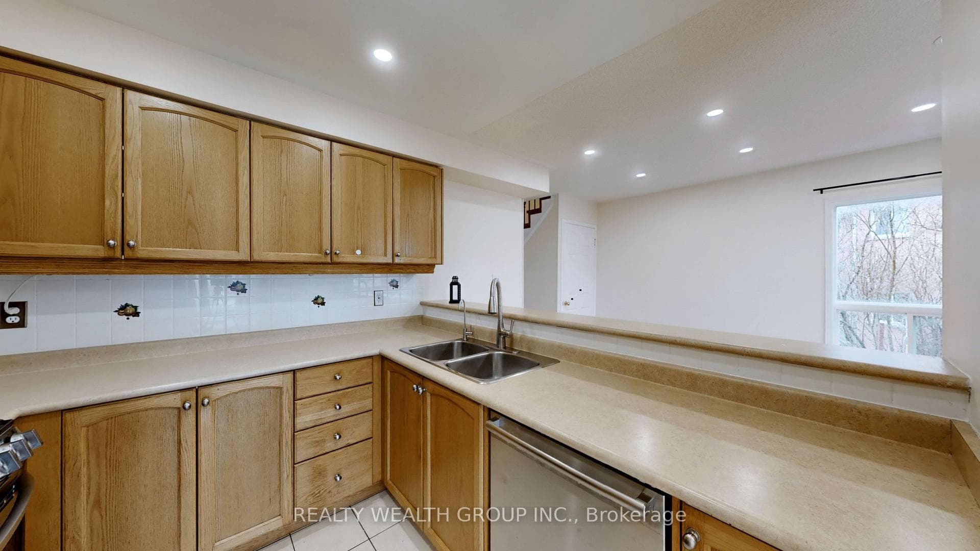 7 Gadwall Avenue Unit UPPER photo 14