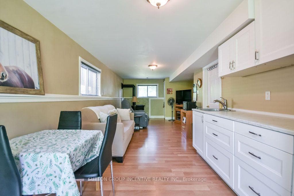 10 Palling Lane photo 42