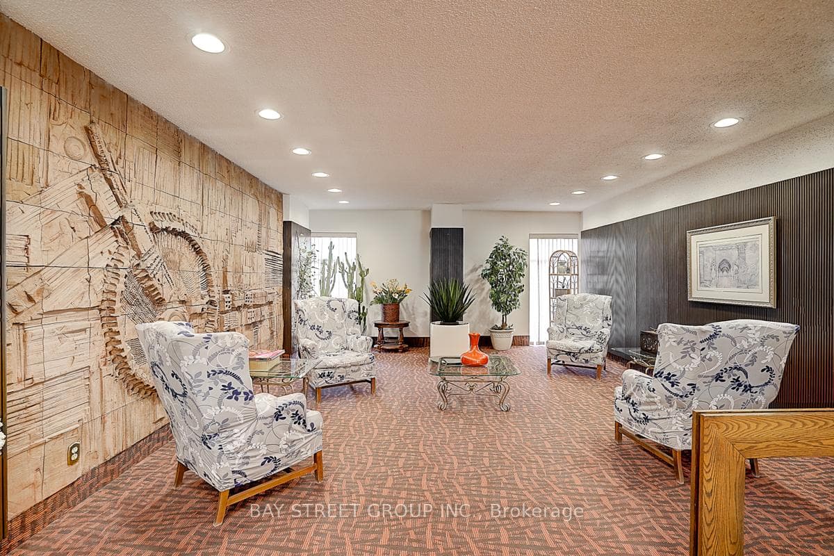 25 Silver Springs Boulevard Unit 506 photo 4